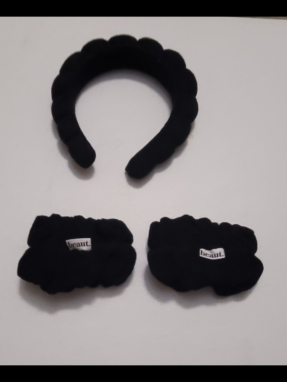 Beaut Black Padded Scallop Headband with Matching Scrunchies